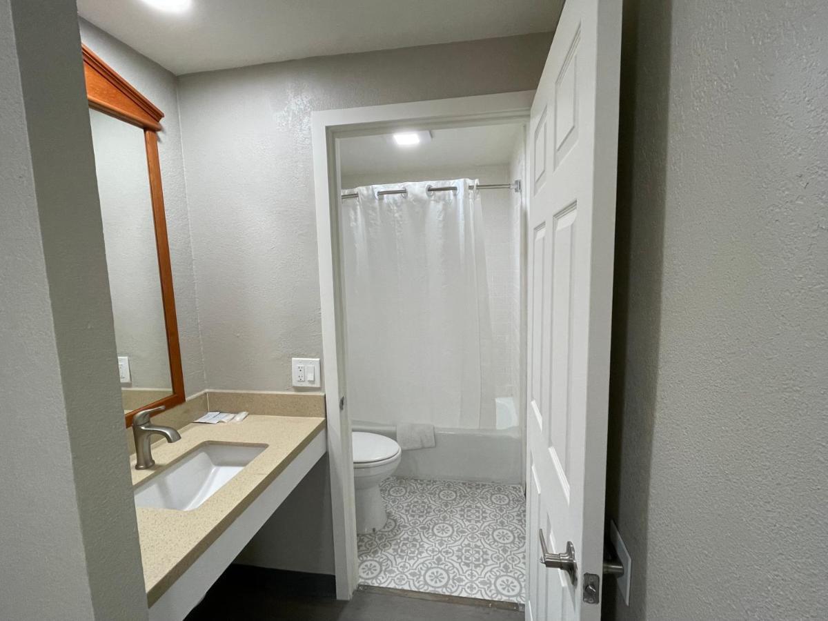 Villa Inn Anaheim Exterior photo